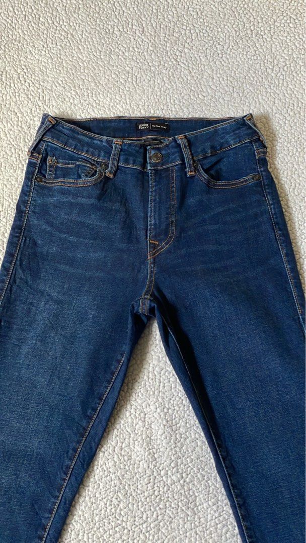 TRUE RELIGION Skinny Jeans (Category: Jeans) located in Cabanatuan. Submitted by iselect_finds (Listing ID 1396020800, Image 2). Description: Authentic True Religion Jennie Curvy Mid-High Rise Skinny Jeans Stretchable material Waistline 28-30” stretchy Length 39.9 Rise 10.5 (mid to high na po ito) Srp 10k plus Selling for only ₱599 only MOP: GCash/Maya/GoTyme 📍Nueva Ecija.