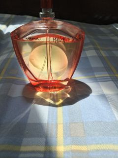 女士香水64184920919937110