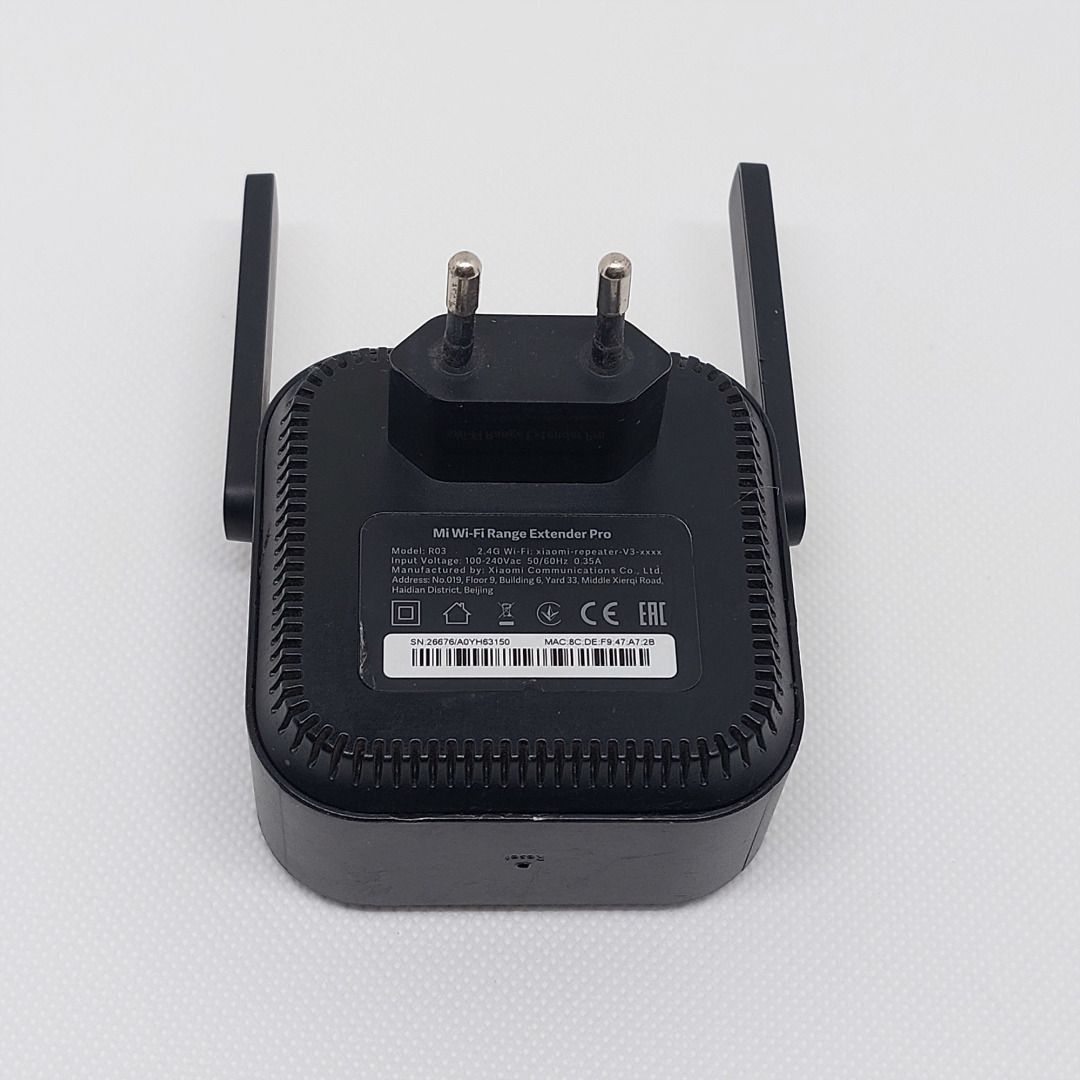 Xiaomi R03 Mi Wi-Fi Range Extender Pro [Issue: No Power] (Category: Networking) located in Allen. Submitted by omoriii (Listing ID 1396043393, Image 3). Description: - **Xiaomi R03 WiFi Amplifier Pro – 300Mbps 2.4GHz** - With 2 antennas for better signal - Works as a network expander / wireless router - Condition: **Not working (no power)** - I don’t know how to fix it - No time to bring it to a technician - Good for parts or repair.