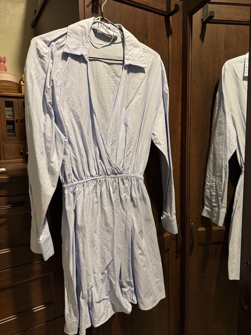 Zara Long Sleeves Dress (Category: Dresses) located in Quezon City. Submitted by aakar (Listing ID 1396103357, Image 2). Description: .
