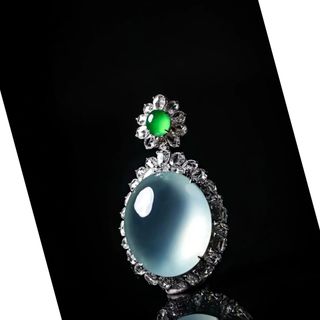 Custom-made 18K Jade Pendant | Hong Kong Local Craftsmanship with In-house Factory | Old Jewelry Redesign and Remounting Service | Custom Mounting Consultation. Master Hao: 6276 9030. Tsim Sha Tsui Store64239925769859110