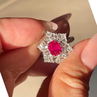 枕型18 k金鑽石戒指訂造｜培育寶石介指｜實驗室培育祖母綠寶石托 濠師傅珠寶設計改造｜尖沙咀店｜WTS 62769039 本土工藝｜自設工廠64229340003203110