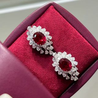 Oval Ruby 18K Gold Diamond Earrings Custom Made | Lab-Grown Gemstone Earrings | Lab-Created Emerald Setting | WTS Master Jewelry Design and Modification | Tsim Sha Tsui Store | WTS 62769039 Local Craftsmanship | In-House Factory64227393351427110