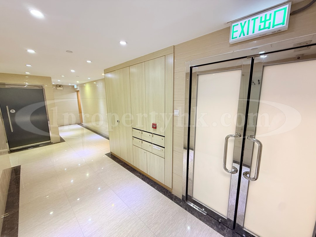 ⬆️2880尺售+靚裝修商務中心+連業務放售 高回報🔋 優質工廈-商務中心🔋位於鴻圖道，鄰近觀塘及牛頭角地鐵站64122211181441111