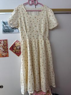碎花連身裙(淺黃）64225028068865110