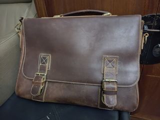 真皮公事包64227015669377110