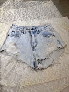 牛仔短褲64229975611651110