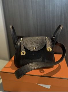 （分類：）位於 。 由 l_llll 提交（商品編號 1399285988，圖片 1）。簡介： 。