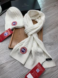 🏆 Purple Diamond Official Store 🏆 Outlet 30% Canada Goose 【Wool Set Hat】Classic Set White Wool Hat Scarf64245520624130110