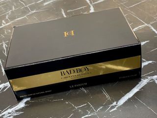 💙全新現貨優惠💙 CAROLINA HERRERA - BAD BOY LE PARFUM  Eau De Parfum  卡羅琳娜.海萊娜 壞男孩淡香精 150ml64228237829507110