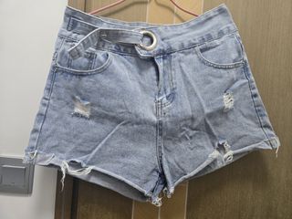 淺藍色牛仔短褲 denim shorts64229975591425110
