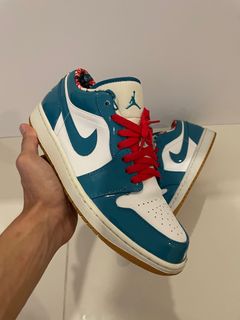 (Category: ) located in . Submitted by ad_sneakersplug (Listing ID 1399317917, Image 1). Description: .