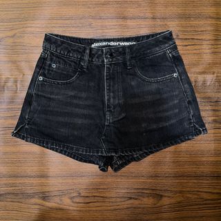 (Category: ) located in . Submitted by avilcurates (Listing ID 1399391671, Image 1). Description: .