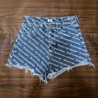 (Category: ) located in . Submitted by avilcurates (Listing ID 1399382441, Image 1). Description: .