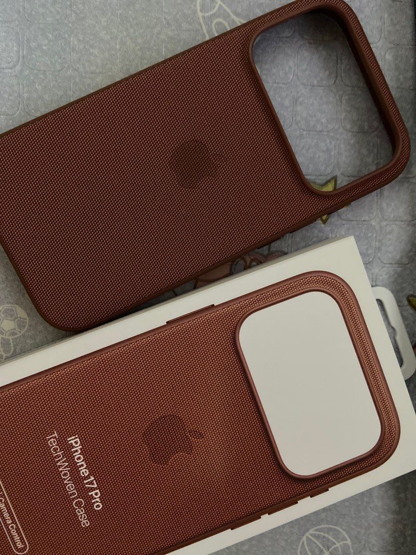 iPhone 17 Pro Tech Woven Case ブラウン Apple iPhone 17 Pro
