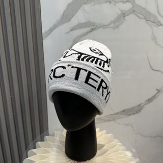 Arc'teryx Grey Beanie64226227760129110