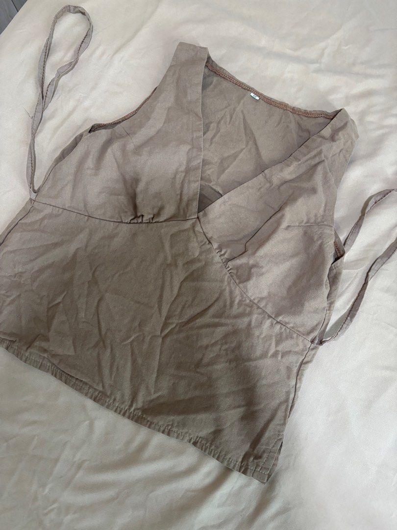 Assorted Items (Category: Coats, Jackets and Outerwear) located in Quezon City. Submitted by declutterthings101 (Listing ID 1399302169, Image 1). Description: Get all .