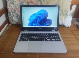 Asus TP501UQK CPU: Core i7 7500U Ram: 8Gb SSD: 256Gb HDD: 1Tb Screen: 15 touchscreen GPU: Nvidia GeForce 940MX64222194906369110