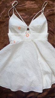(Category: ) located in . Submitted by notkixz (Listing ID 1399310588, Image 1). Description: .