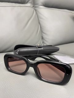 Black Rectangular Sunglasses with Case64226445946625110