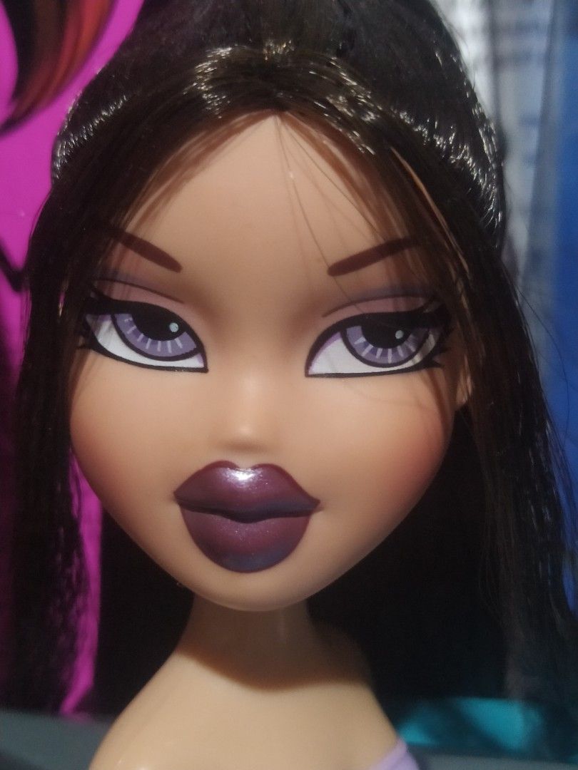 Bratz Head Gamez (Category: Kids Toys) located in Manila. Submitted by sasheng04 (Listing ID 1399402088, Image 2). Description: BRATZ BUNDLE NO FLAWS MOD: LALAMOVE .