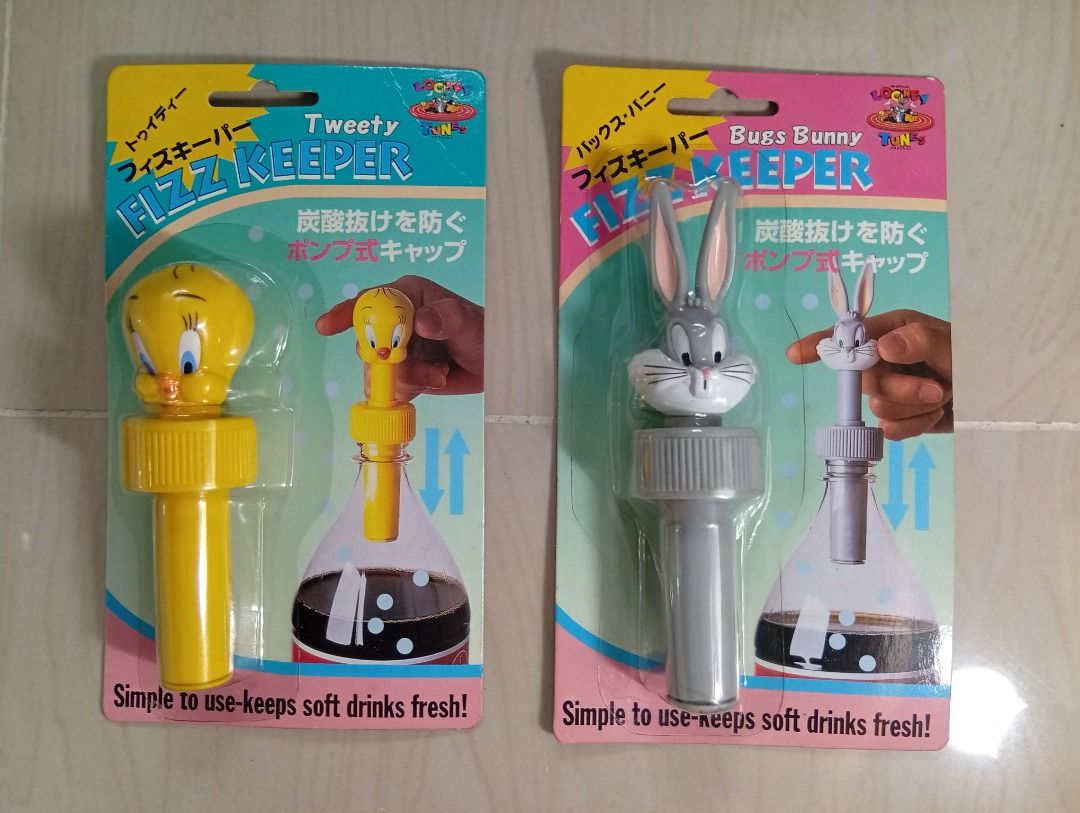 Bugs Bunny 及 Tweety - Fizz Keeper (汽水保鮮蓋，全新未開封未使用過的收藏品，因此物品生產年代久遠，請使用者需 ...