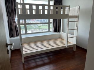 (Category: ) located in . Submitted by Iluvsg22 (Listing ID 1399372447, Image 1). Description: .