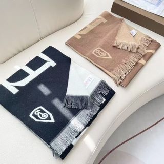 Burberry 博柏利字母標誌羊毛絨線圍巾男女同款情侶款黑色64225027665922110