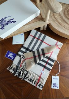 Burberry 博柏利時尚舒適條紋絨線圍巾男女同款64226036688770110