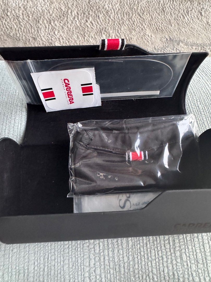 Carrera 1024 S (Category: Sunglasses & Eyewear) located in Makati City. Submitted by quickbuysx (Listing ID 1399343545, Image 2). Description: Carrera 1024 S Aviators.