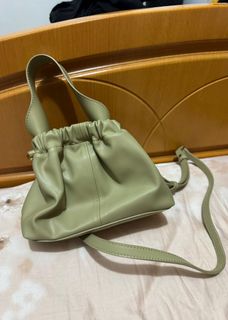 Charles & Keith 皺褶水桶包64226814072577110