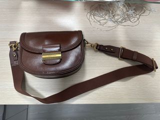 Charles & Keith 棕色斜挎包64228976107906110