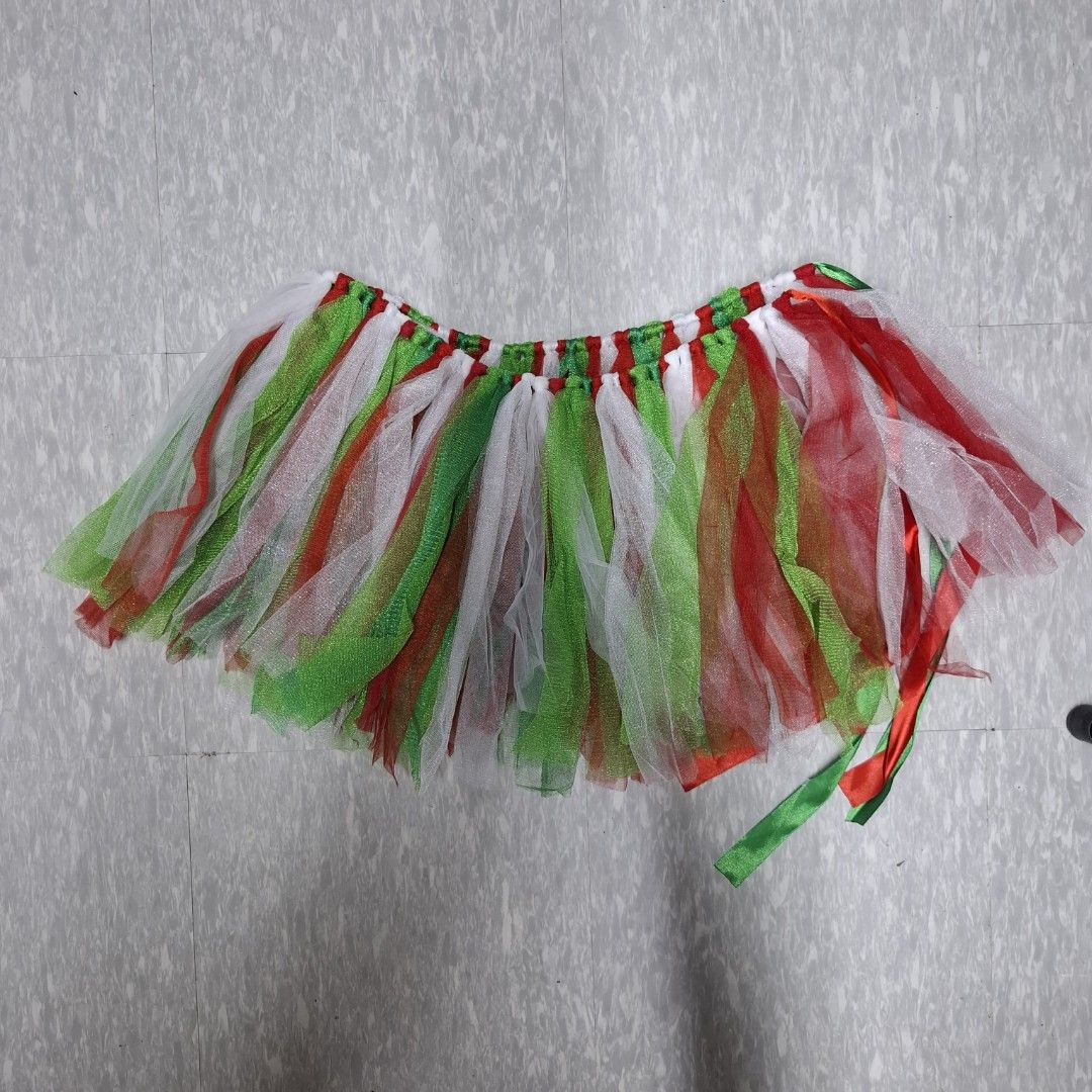 Red White Green Christmas Skirt For Kids (Category: Babies & Kids Fashion) located in Pasig City. Submitted by maeingo (Listing ID 1399400826, Image 2). Description: 🎄 Length: 27' cm Waist: 72' cm Deets: this is for kids only, 5-8 yrs old estimated, can be adjust on the waist 𐙚 This item is negotiable but no lowbailing 𐙚 Loc: Pasig City 𐙚 MOP: cashg 𐙚 MOD: J&T, Lalamove.