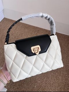 💎誠信賣家💎ck 白色編織菱格手提包64223014940290110