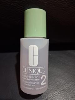 CLINIQUE Clarifying Lotion Twice A Day 2  溫和潔膚水2號 每支30ml 每支12元 到期日 2028年64228050248578110