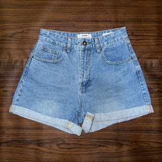 (Category: ) located in . Submitted by avilcurates (Listing ID 1399386680, Image 1). Description: .