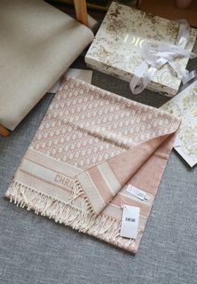 DIOR 迪奧流蘇邊品牌標誌羊絨絨線圍巾女款米色64225406845441110