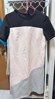 (Category: ) located in . Submitted by ellewardrobe (Listing ID 1399377700, Image 1). Description: .