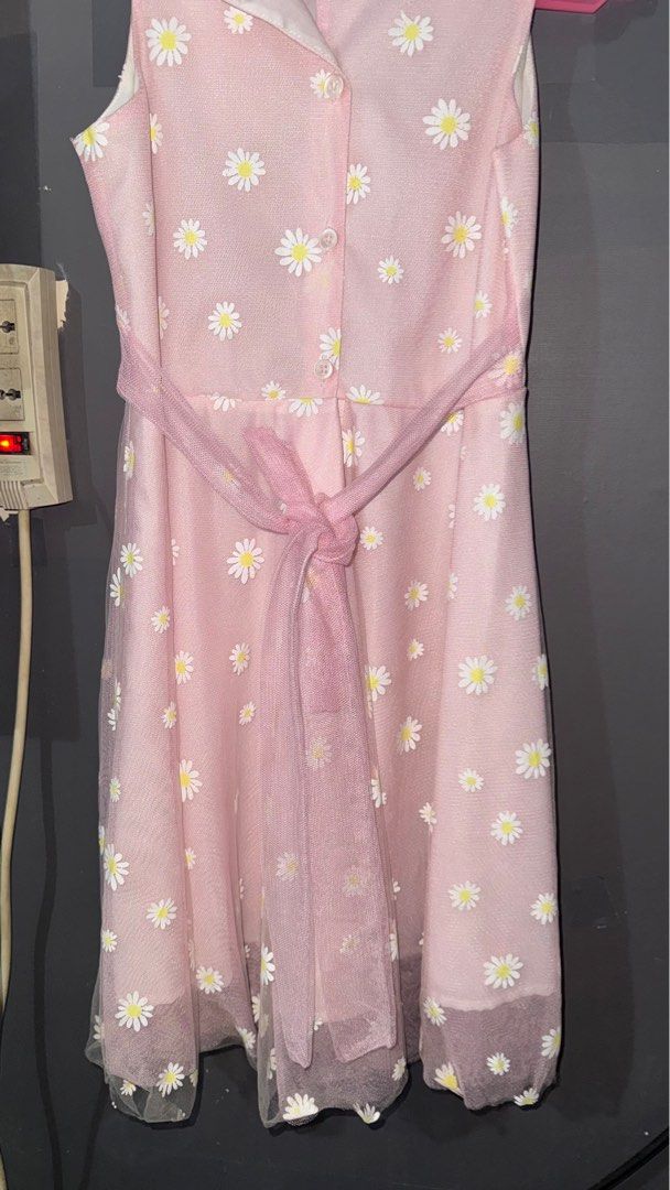 Dress kids (Category: Babies & Kids Fashion) located in Paranaque City. Submitted by ledzai (Listing ID 1399359217, Image 3). Description: Dress kids super ganda used once only like new kids 4 to 7yrs old, i bought sm malls.