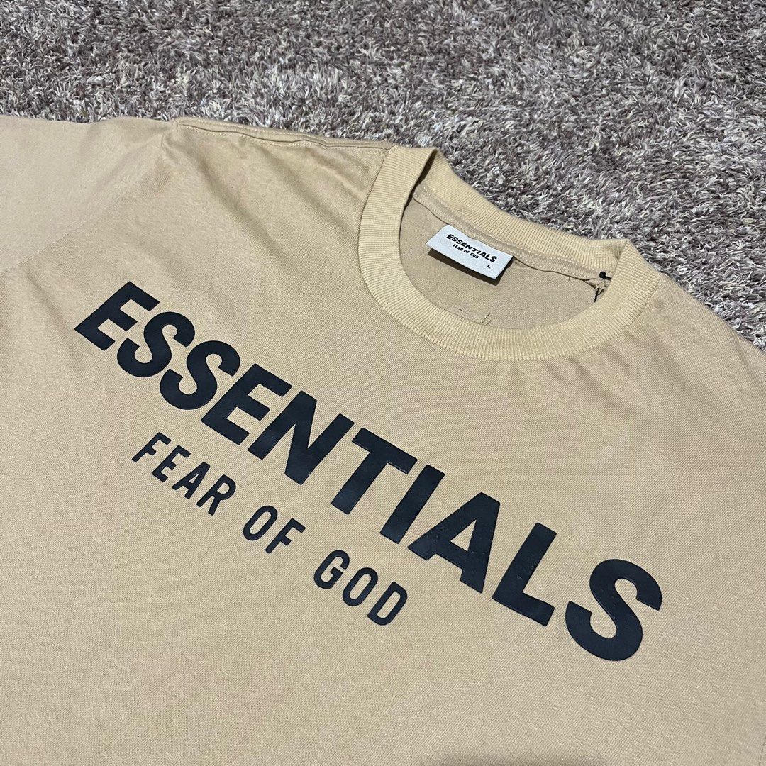 Essentials Fear of God T-shirt (Category: Tshirts & Polo Shirts ) located in Pila. Submitted by bia.apparels (Listing ID 1399382196, Image 2). Description: - Essentials Fear of God T-shirt .