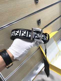 💎誠信賣家💎FENDl （芬迪）女士腰帶寬3.5cm64227393574145110