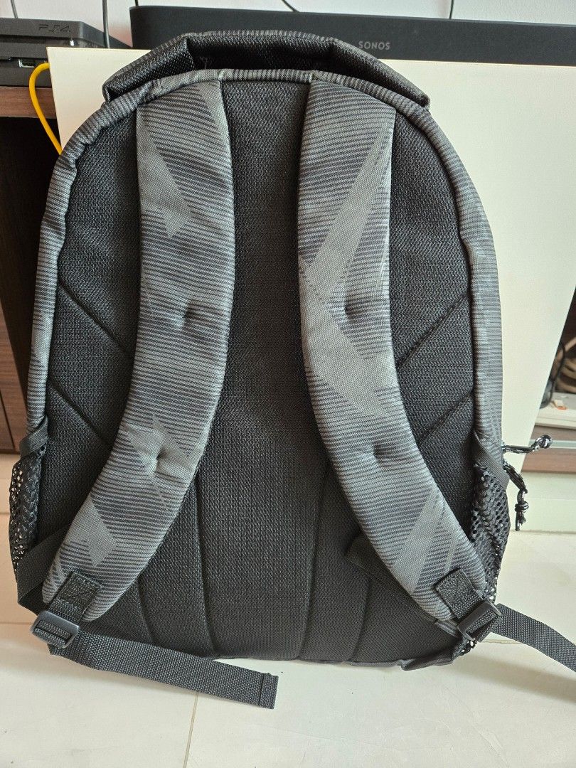 Grey Patterned Backpack (Category: Backpacks) located in Singapore. Submitted by husky97 (Listing ID 1399303918, Image 1). Description: -Brand new, unused stylish grey backpack - Unique pattern - Padded shoulder straps - Comfortable back panel - Multiple compartments - Perfect for everyday or travel use.