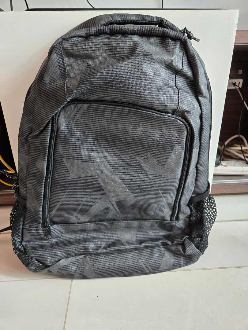 Grey Patterned Backpack (Category: Backpacks) located in Singapore. Submitted by husky97 (Listing ID 1399303918, Image 2). Description: -Brand new, unused stylish grey backpack - Unique pattern - Padded shoulder straps - Comfortable back panel - Multiple compartments - Perfect for everyday or travel use.
