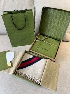 GUCCI 古馳雙 G 流蘇斜條紋羊毛絨線圍巾男女同款情侶款奶油色64225406826626110