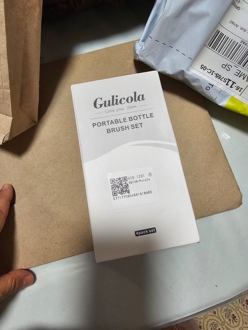 Gulicola Silicone Bottle Cleaner (Category: Breastfeeding & Bottle Feeding) located in Tagaytay City. Submitted by _cgbb (Listing ID 1399358990, Image 2). Description: Silicone bottle brush set RFS: Accidentally bought 2!.