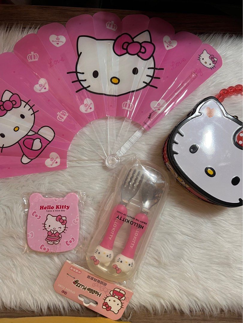 Hello Kitty Accessories Set (Category: Character Goods) located in Lubao. Submitted by mioreecollection (Listing ID 1399389852, Image 1). Description: Mix hello kitty anik anik | ung thin can lang ang preloved.