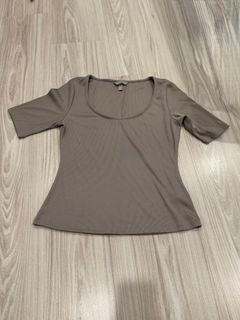 (Category: ) located in . Submitted by wanwanpreloved (Listing ID 1399396048, Image 1). Description: .