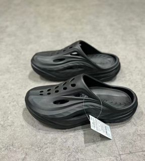 Hoka One One Ora Recovery Mule  包頭拖鞋  男碼 黑色64225232294274110