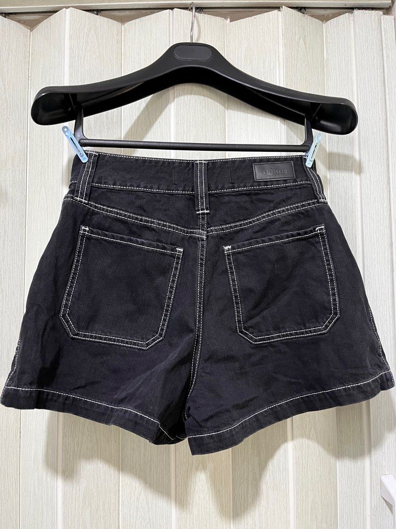 Hollister Curvy Ultra High-Rise Mom Shorts (27), 女裝, 褲＆半截裙