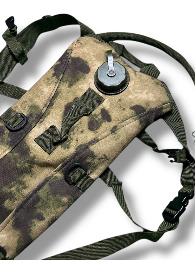 Hydration backpack (Category: Backpacks) located in Palauig. Submitted by thrifterthriftingthrifted (Listing ID 1399249564, Image 2). Description: .